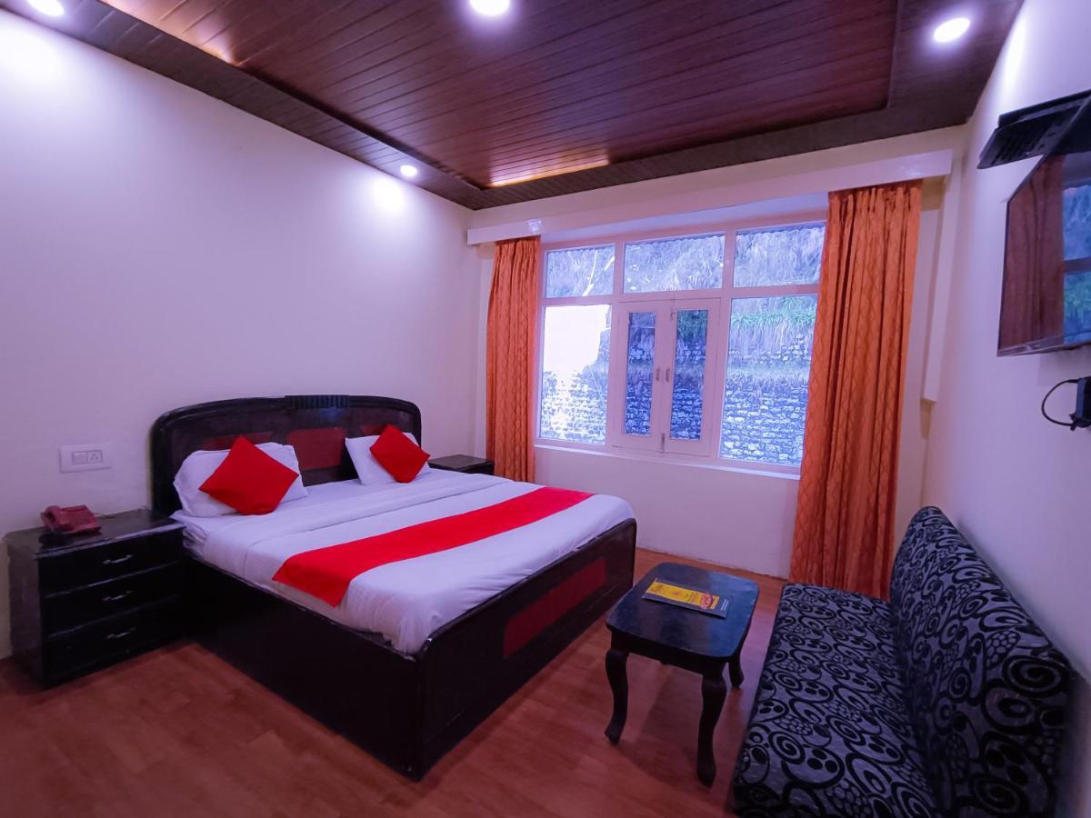 Surya Resort Dalhousie Eksteriør billede