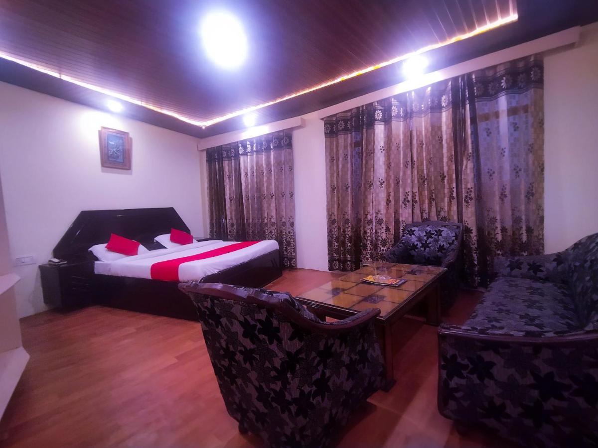 Surya Resort Dalhousie Eksteriør billede