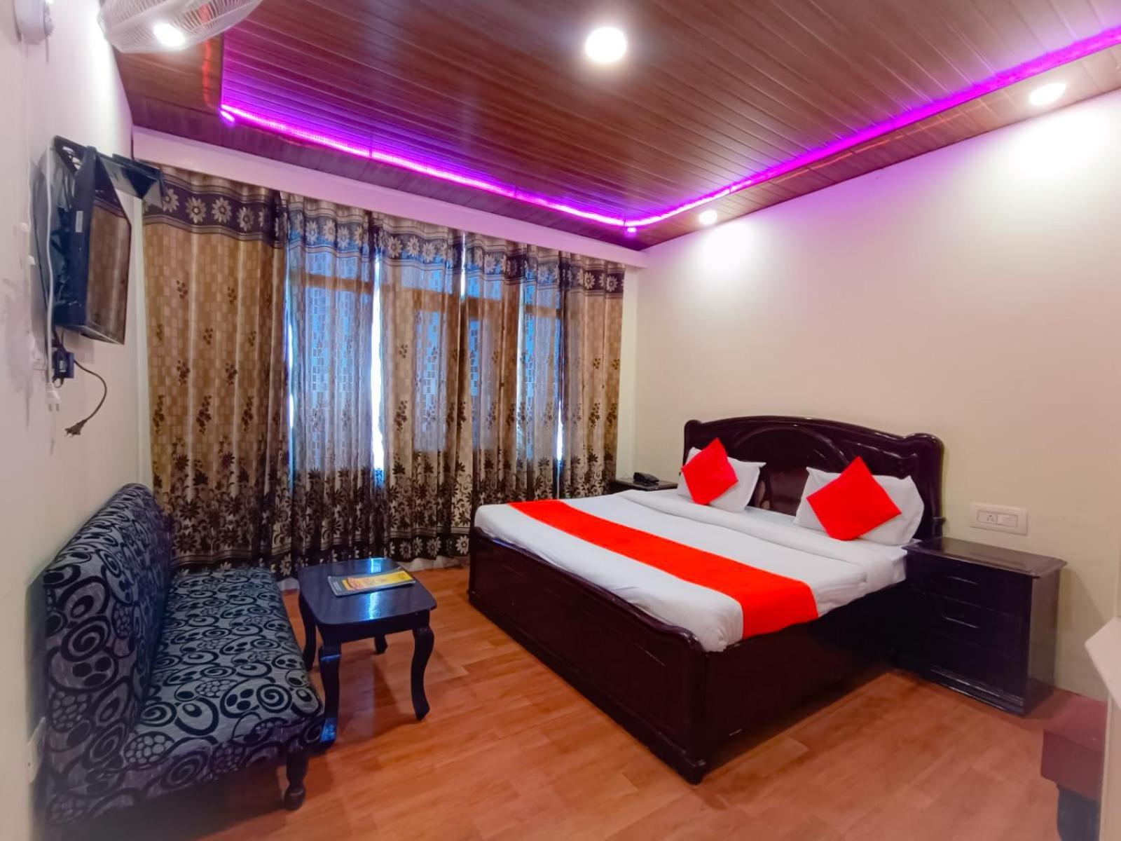 Surya Resort Dalhousie Eksteriør billede